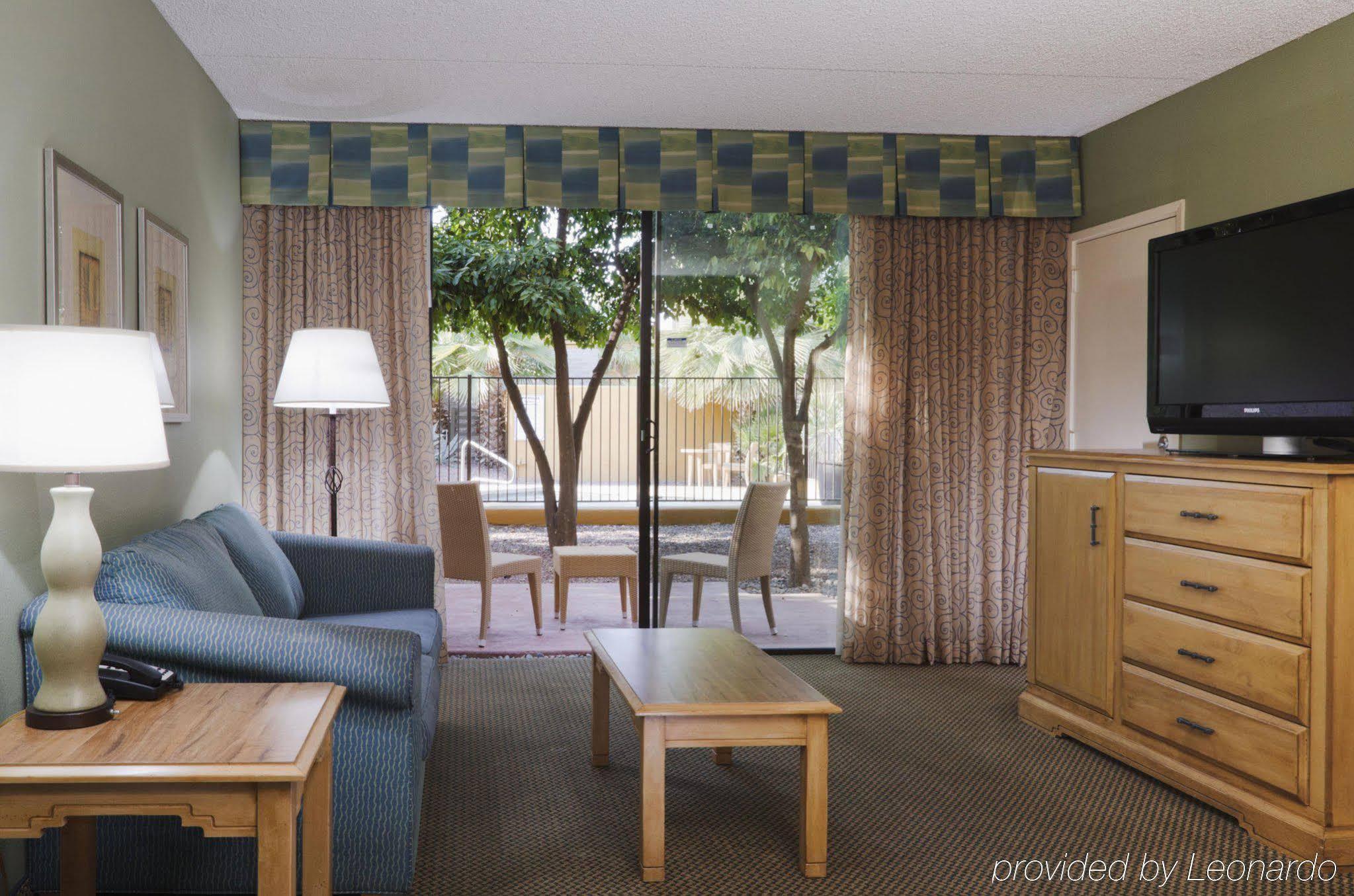 מלון Doubletree By Hilton Tucson-Reid Park מראה חיצוני תמונה