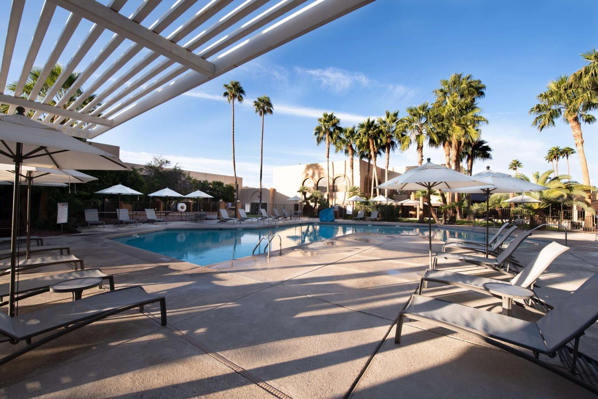מלון Doubletree By Hilton Tucson-Reid Park מראה חיצוני תמונה